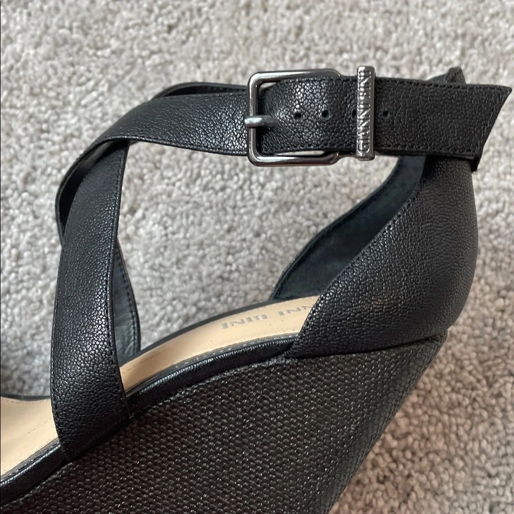Gianni Bini Black Ankle Strap Wedge Sandals - Picture 10 of 16